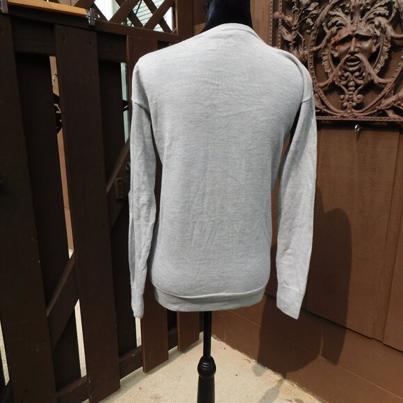 Trina Turk L Heather Gray V-Neck Sweater Beaded Embroidered Beautiful!! - Picture 4 of 4